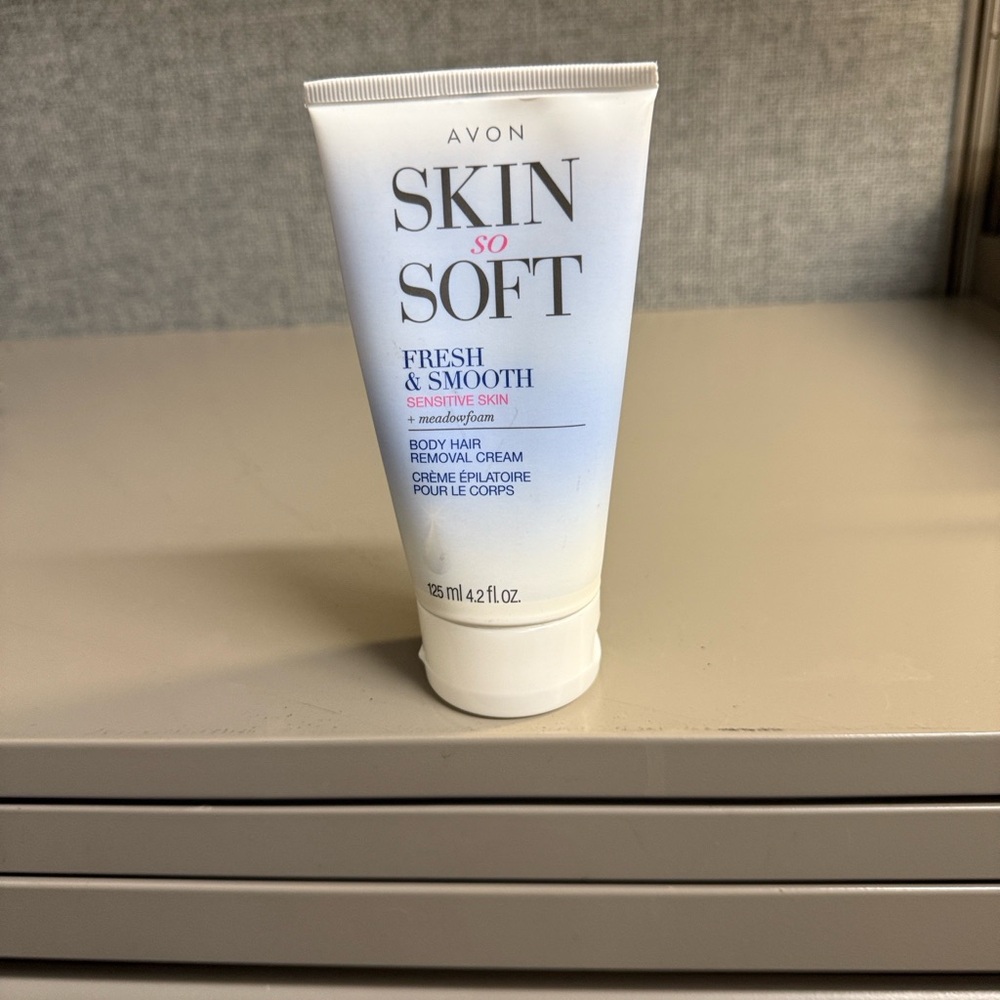 Avon Skin So Soft Fresh & Smooth Hair Removal Cream sensitive skin factory seal - Picture 13 of 13